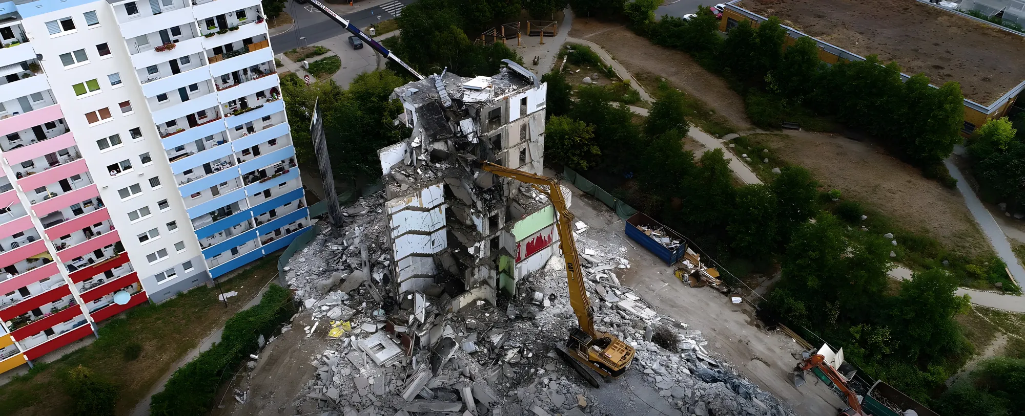 Plattenbau-Rückbau in Berlin-Marzahn, Panorama-Luftaufnahme